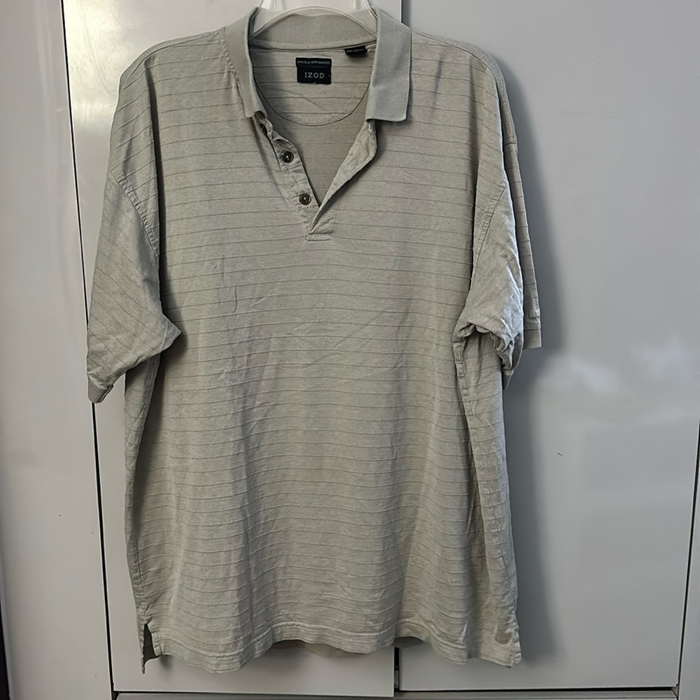 EUC IZOD SHIRT